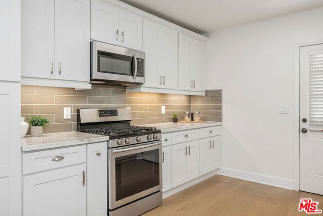 2717 W Avenue 30, Los Angeles, CA 90065