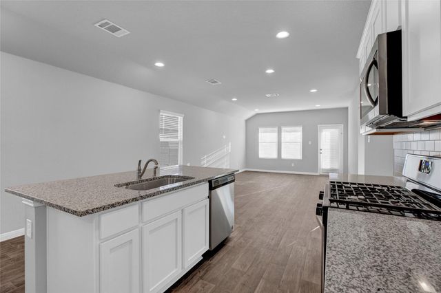134 Butterfly Garden DR, Kyle, TX 78640