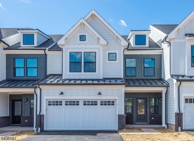 22 Whitaker Ln, Far Hills Boro, NJ 07931