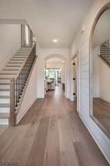 22 Whitaker Ln, Far Hills Boro, NJ 07931