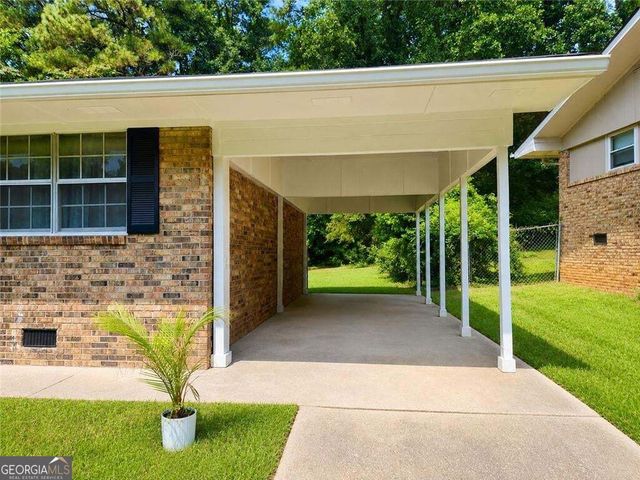 792 Plainville Circle SW, Atlanta, GA 30331