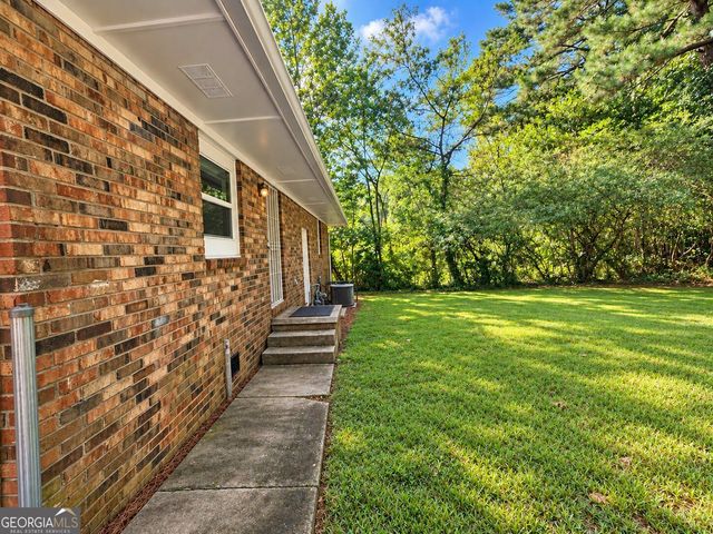 792 Plainville Circle SW, Atlanta, GA 30331