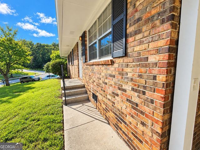 792 Plainville Circle SW, Atlanta, GA 30331