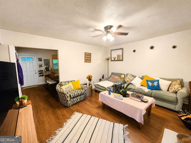792 Plainville Circle SW, Atlanta, GA 30331
