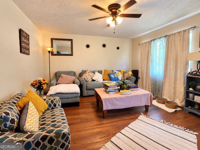 792 Plainville Circle SW, Atlanta, GA 30331