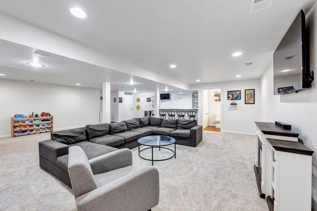 1341 HANNAH STREET, Green Bay, WI 54303