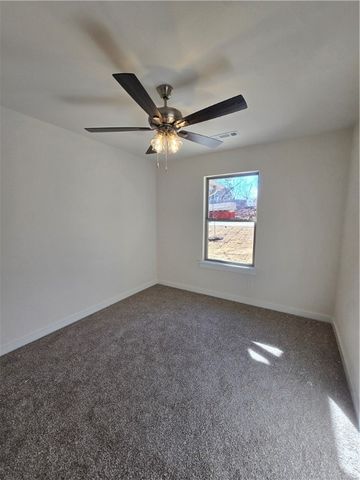 14 Reading Lane, Bella Vista, AR 72714