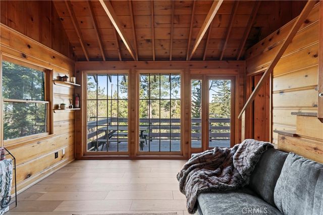 612 Rose Lane, Twin Peaks, CA 92391