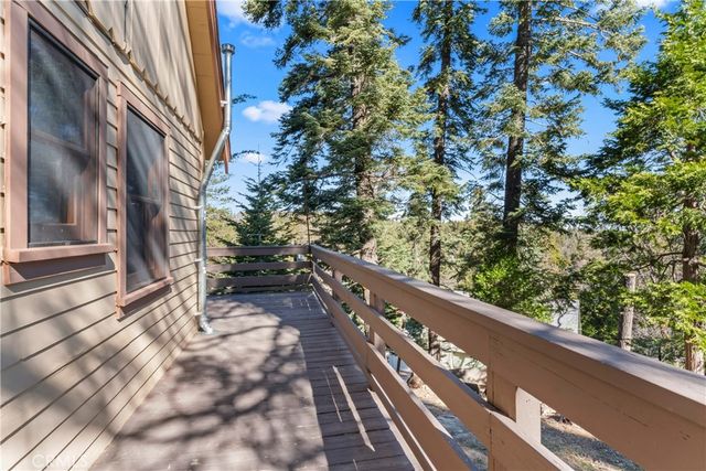 612 Rose Lane, Twin Peaks, CA 92391
