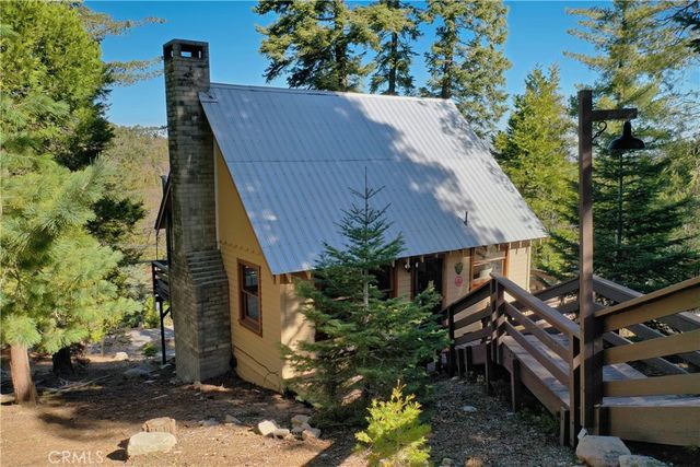 612 Rose Lane, Twin Peaks, CA 92391