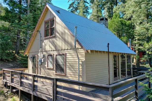 612 Rose Lane, Twin Peaks, CA 92391