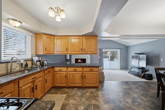 5011 Rockdale Court, Sterling Heights, MI 48310