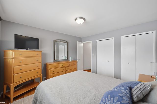 5011 Rockdale Court, Sterling Heights, MI 48310