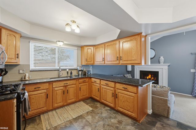 5011 Rockdale Court, Sterling Heights, MI 48310