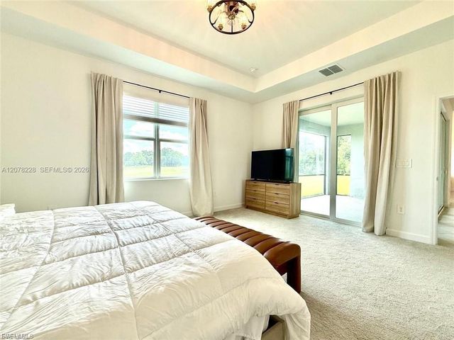 9291 Aqua Overlook CT, Lehigh Acres, FL 33936