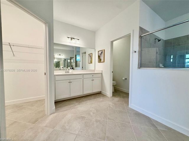 9291 Aqua Overlook CT, Lehigh Acres, FL 33936