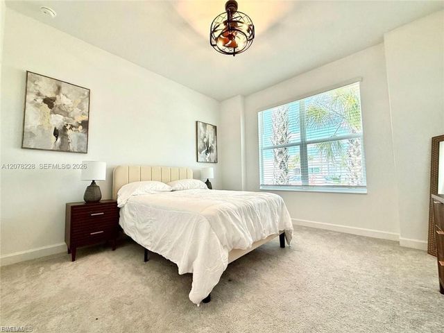 9291 Aqua Overlook CT, Lehigh Acres, FL 33936