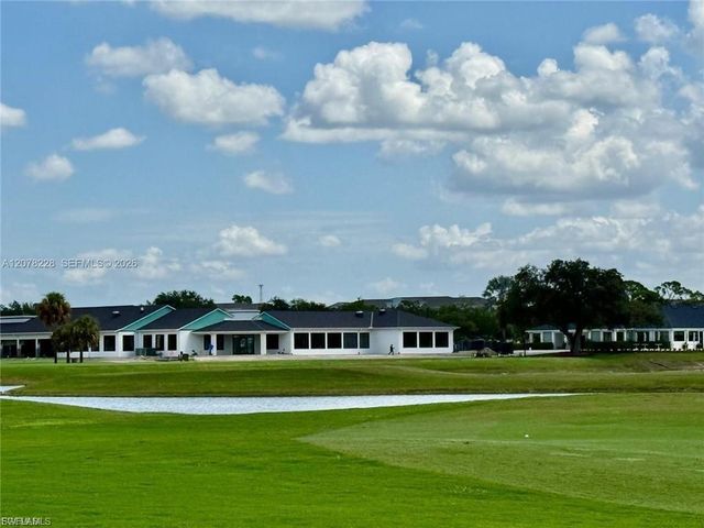 9291 Aqua Overlook CT, Lehigh Acres, FL 33936