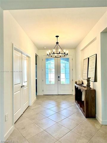 9291 Aqua Overlook CT, Lehigh Acres, FL 33936