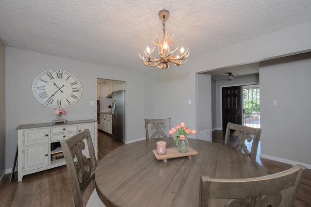 37715 Cloverleaf Avenue, Madera, CA 93636