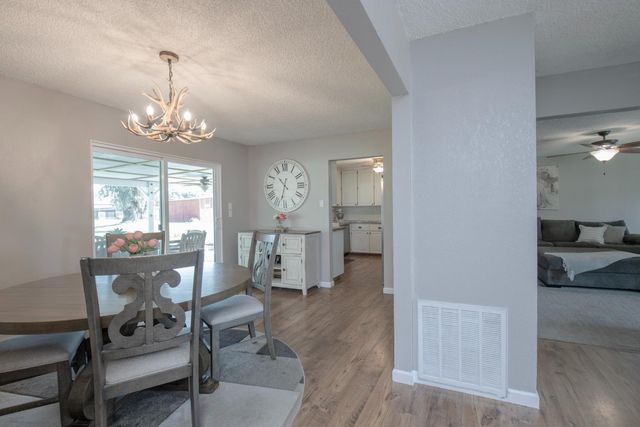 37715 Cloverleaf Avenue, Madera, CA 93636