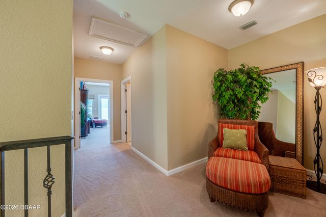 1259 Avenida De Las Casas, Lady Lake, FL 32159