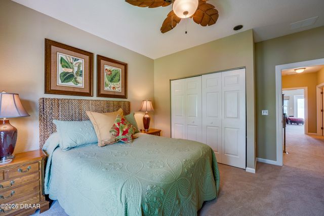 1259 Avenida De Las Casas, Lady Lake, FL 32159