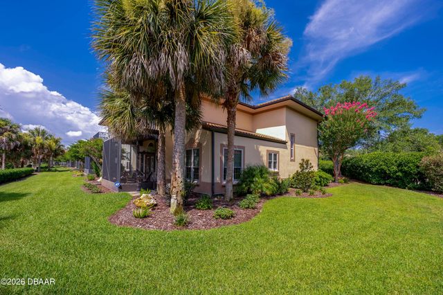 1259 Avenida De Las Casas, Lady Lake, FL 32159