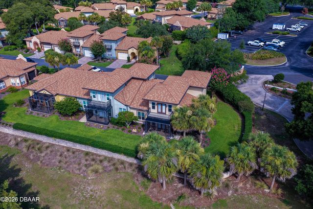 1259 Avenida De Las Casas, Lady Lake, FL 32159