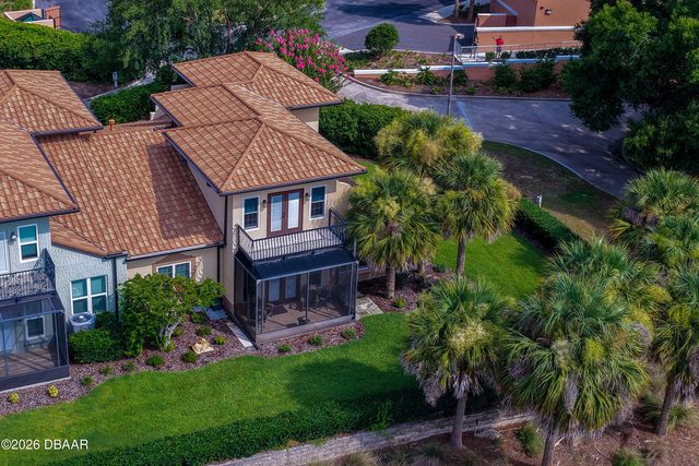 1259 Avenida De Las Casas, Lady Lake, FL 32159