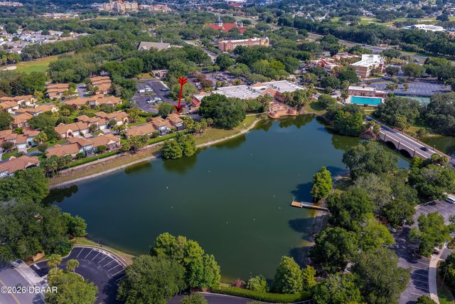 1259 Avenida De Las Casas, Lady Lake, FL 32159
