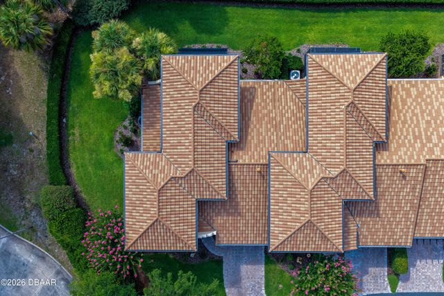 1259 Avenida De Las Casas, Lady Lake, FL 32159