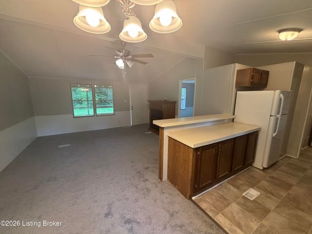 141 Birch St, Shepherdsville, KY 40165
