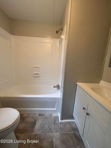141 Birch St, Shepherdsville, KY 40165