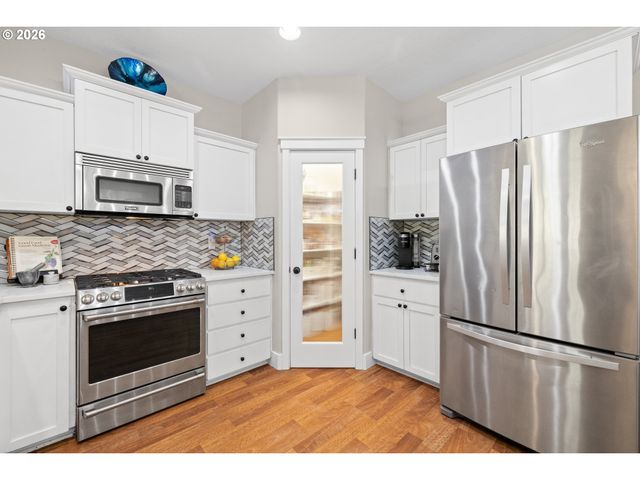 1193 Se ALIKA Ave, Hillsboro, OR 97123