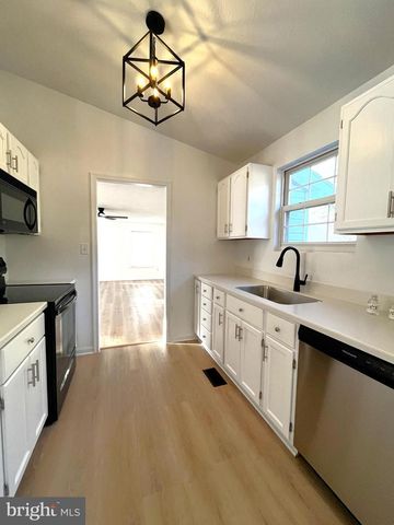 205 CEDAR BEACH DR, Prince Frederick, MD 20678