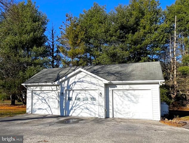 205 CEDAR BEACH DR, Prince Frederick, MD 20678