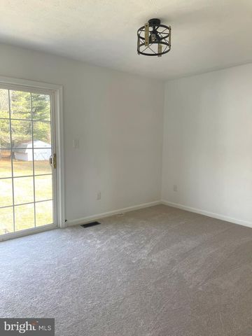 205 CEDAR BEACH DR, Prince Frederick, MD 20678