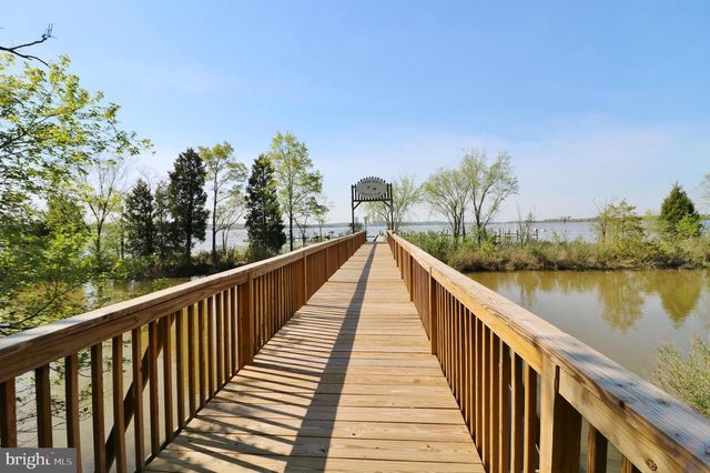 205 CEDAR BEACH DR, Prince Frederick, MD 20678