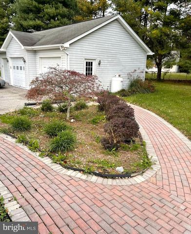 205 CEDAR BEACH DR, Prince Frederick, MD 20678