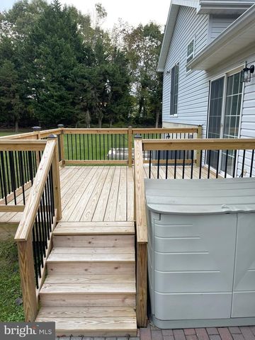 205 CEDAR BEACH DR, Prince Frederick, MD 20678