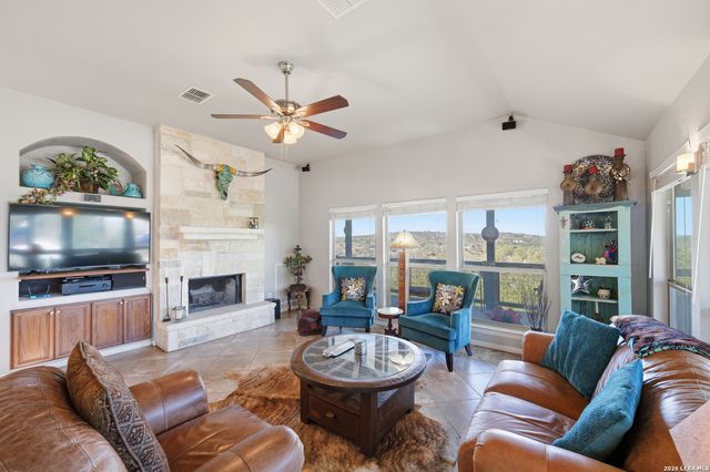1701 Charter Oak, Canyon Lake, TX 78133