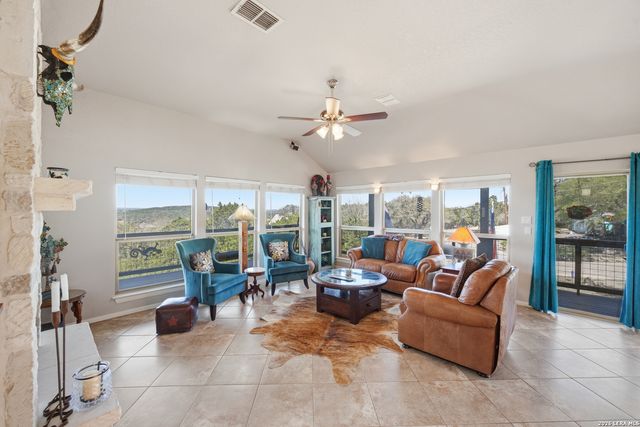 1701 Charter Oak, Canyon Lake, TX 78133