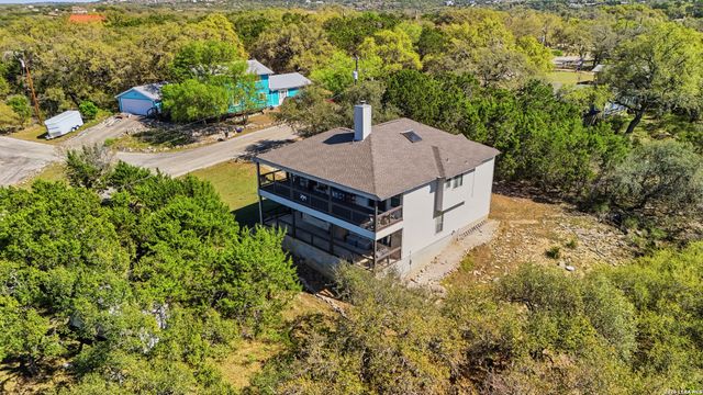 1701 Charter Oak, Canyon Lake, TX 78133