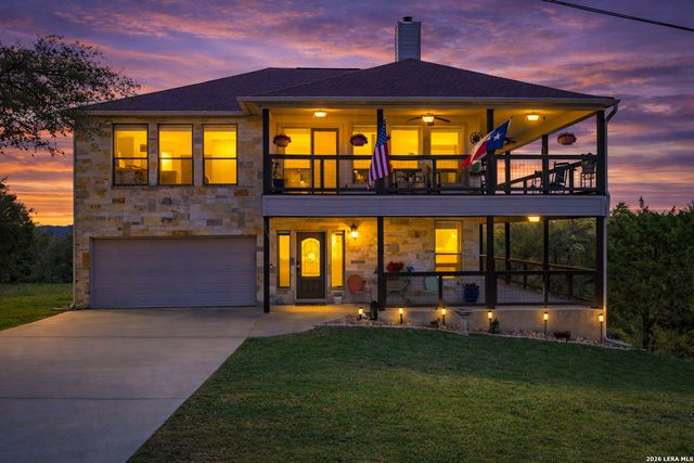 1701 Charter Oak, Canyon Lake, TX 78133