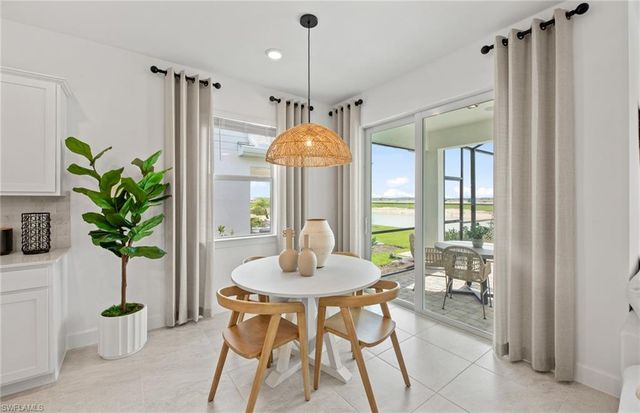 601 Oasis Lake PL, Lehigh Acres, FL 33936