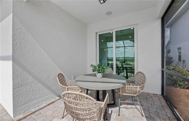 601 Oasis Lake PL, Lehigh Acres, FL 33936