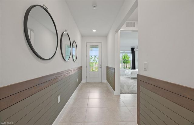 601 Oasis Lake PL, Lehigh Acres, FL 33936