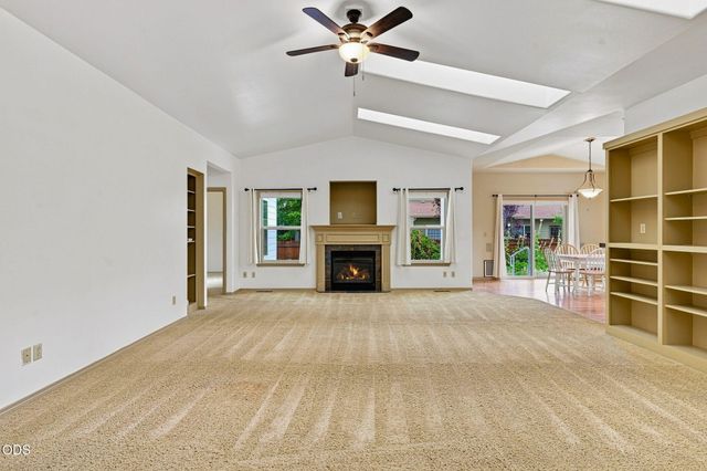 2234 SE Pilatus Lane, Bend, OR 97702
