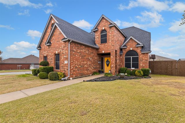 709 Wolf Creek Drive, Cleburne, TX 76033